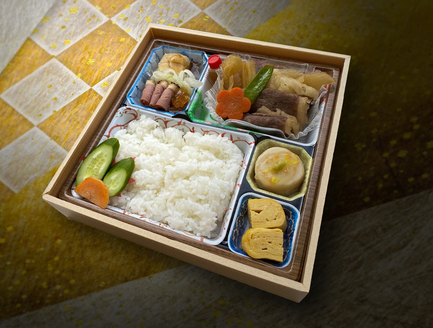 こうねの特製すき焼き弁当
